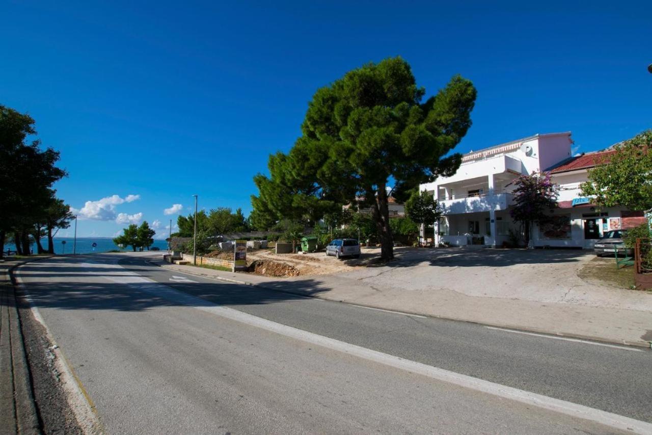 Apartmani I Sobe Grga Starigrad Exterior photo