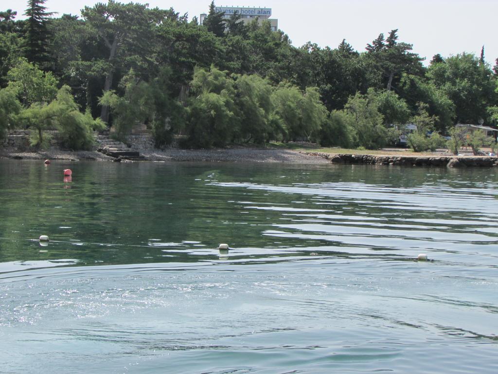 Apartmani I Sobe Grga Starigrad Exterior photo